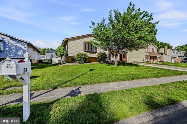 34 ROBERT OAKES DR, Newark, DE 19713