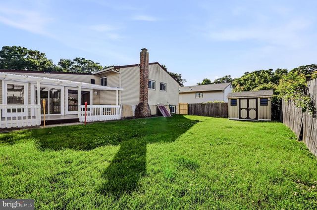 34 ROBERT OAKES DR, Newark, DE 19713