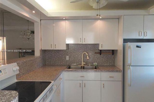 1333 E Hallandale Beach Blvd 115, Hallandale Beach, FL 33009