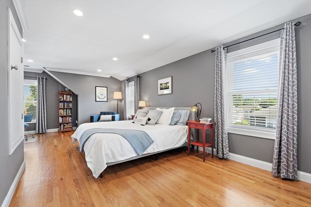 61 Parmenter Road 1, Waltham, MA 02453