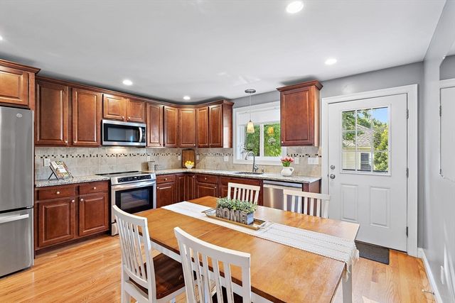 61 Parmenter Road 1, Waltham, MA 02453