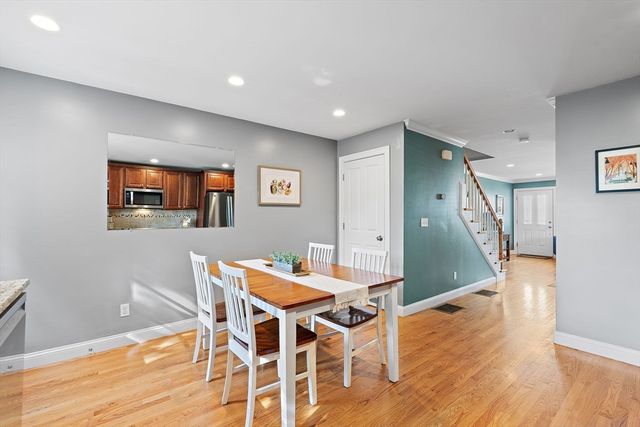 61 Parmenter Road 1, Waltham, MA 02453