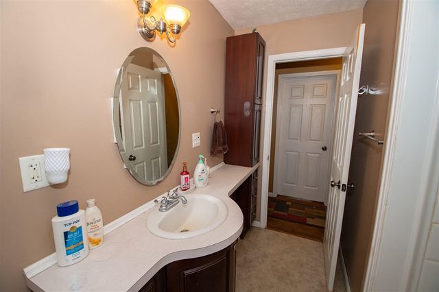 69594 Anderson Road, Niles, MI 49120