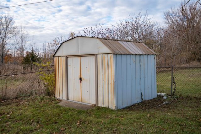 69594 Anderson Road, Niles, MI 49120