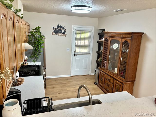 93 S Rooks Avenue, Inverness, FL 34453