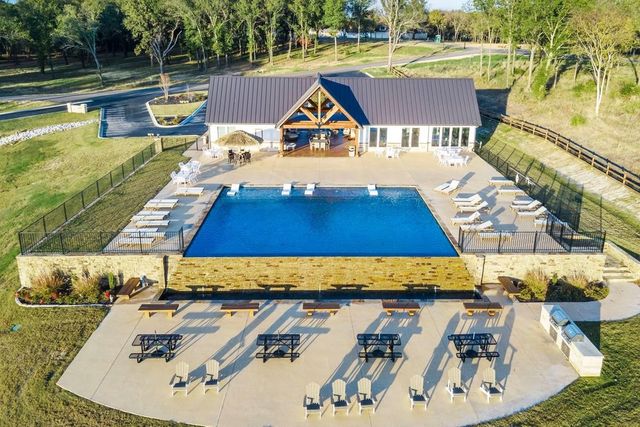 1524 Shoreline Drive, Mabank, TX 75143