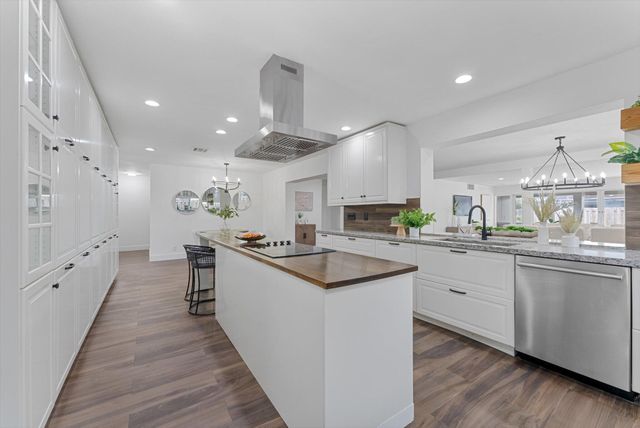 5412 Arthur Street, Hollywood, FL 33021