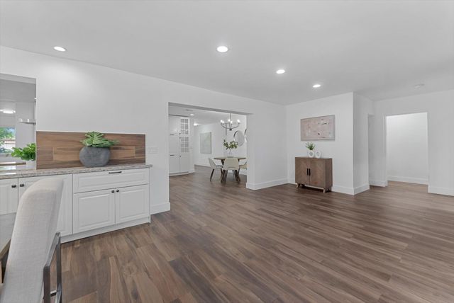 5412 Arthur Street, Hollywood, FL 33021