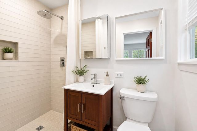 2404 Westover RD, Austin, TX 78703