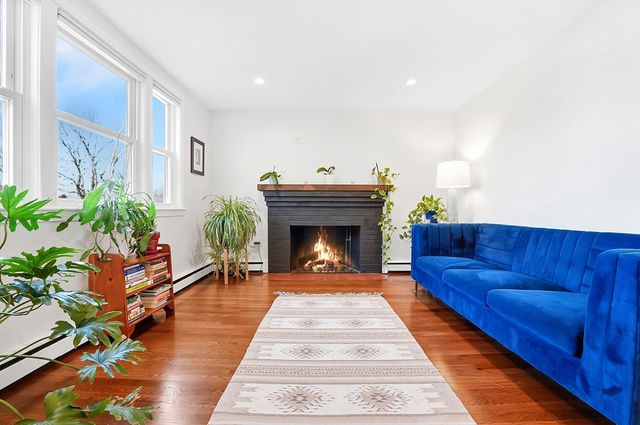 20 Isabelle Avenue, Holbrook, MA 02343