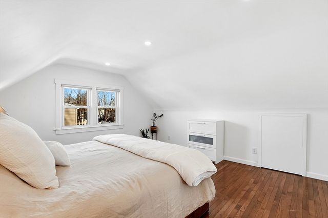 20 Isabelle Avenue, Holbrook, MA 02343