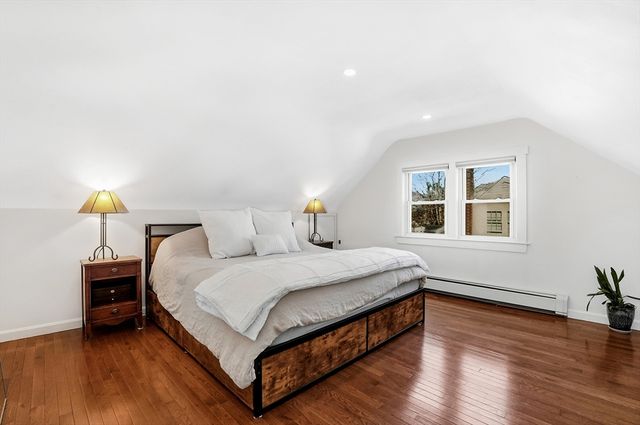 20 Isabelle Avenue, Holbrook, MA 02343