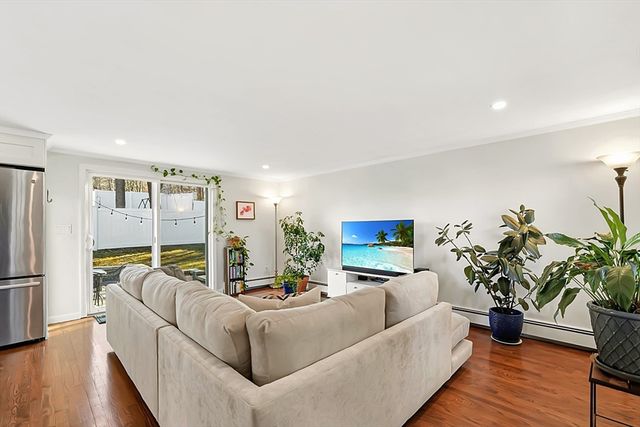 20 Isabelle Avenue, Holbrook, MA 02343