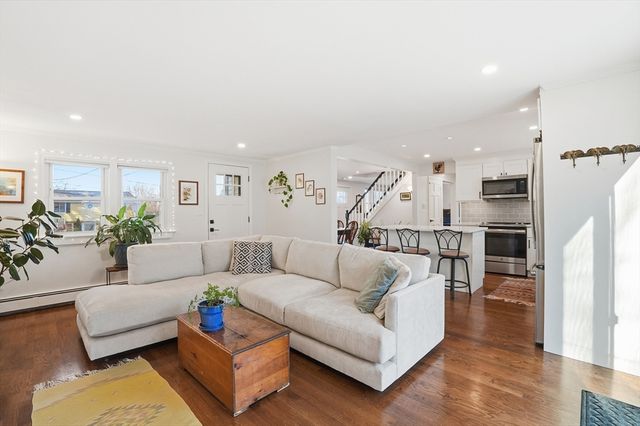 20 Isabelle Avenue, Holbrook, MA 02343