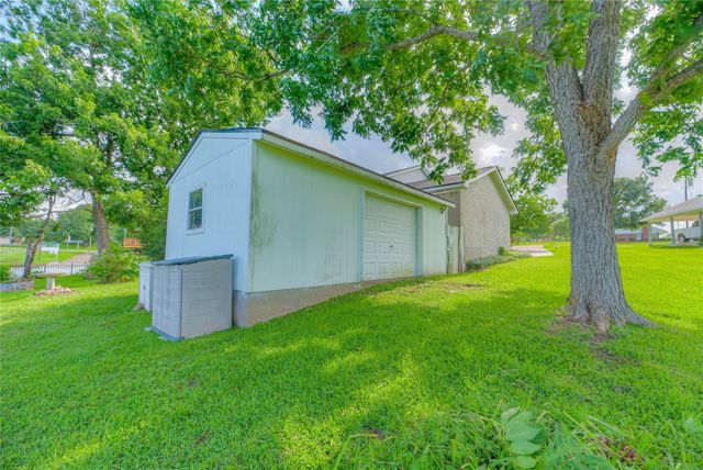440 Lakeview Drive Loop, Coldspring, TX 77331
