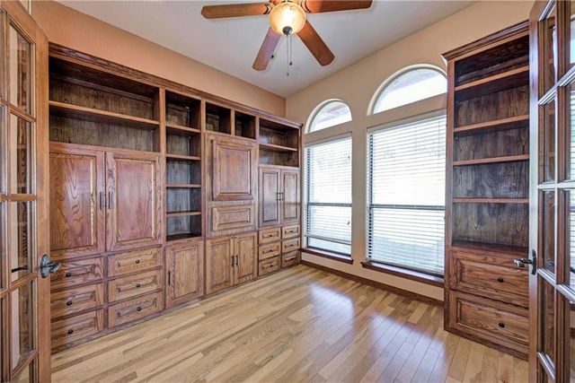 3206 Constitution DR, Lago Vista, TX 78645