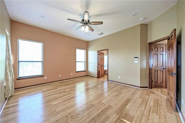 3206 Constitution DR, Lago Vista, TX 78645