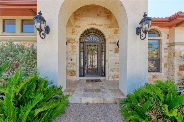 3206 Constitution DR, Lago Vista, TX 78645