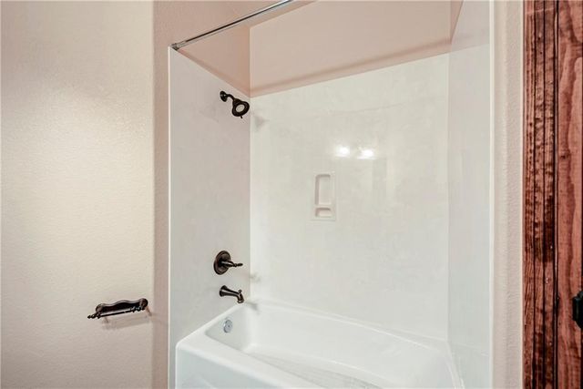 3206 Constitution DR, Lago Vista, TX 78645