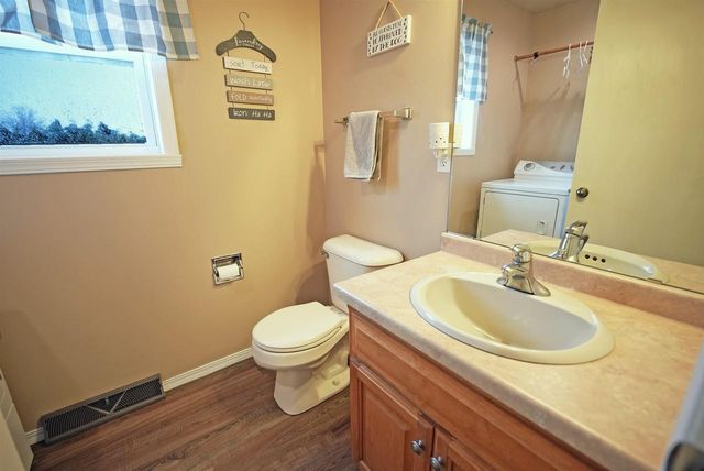 508 HIGHLAND MEADOW TRAIL, Pulaski, WI 54162