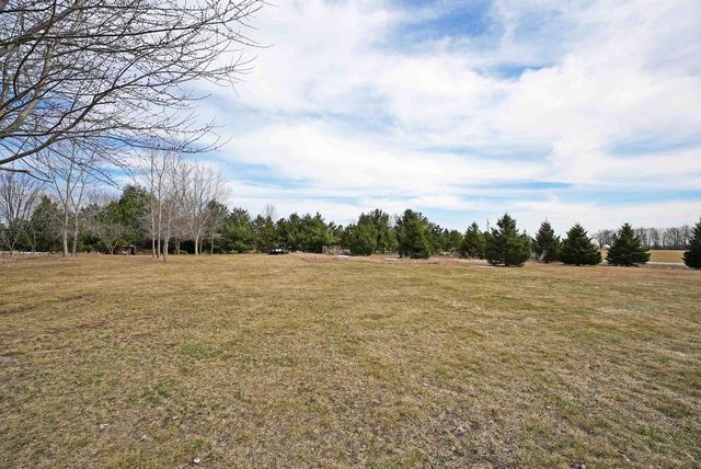 508 HIGHLAND MEADOW TRAIL, Pulaski, WI 54162