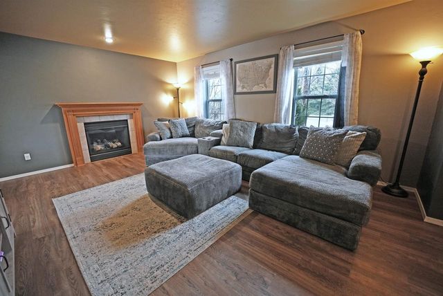 508 HIGHLAND MEADOW TRAIL, Pulaski, WI 54162