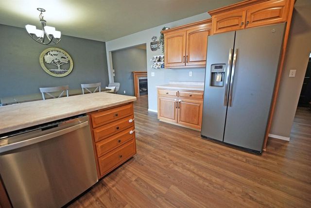 508 HIGHLAND MEADOW TRAIL, Pulaski, WI 54162