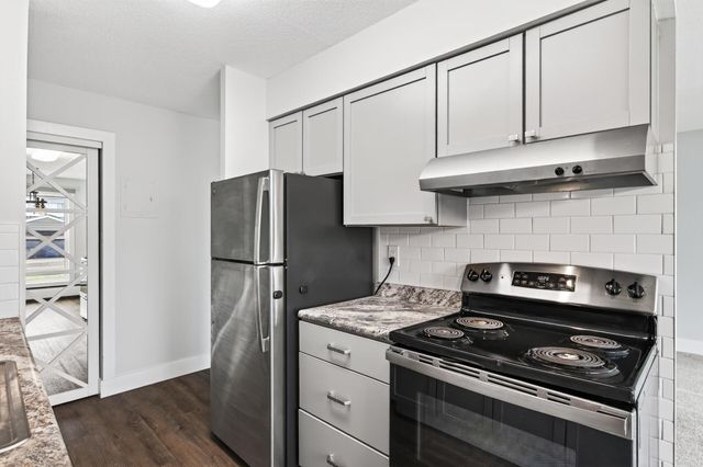 810 6th Street S 1, Hopkins, MN 55343