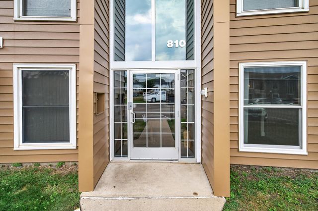 810 6th Street S 1, Hopkins, MN 55343