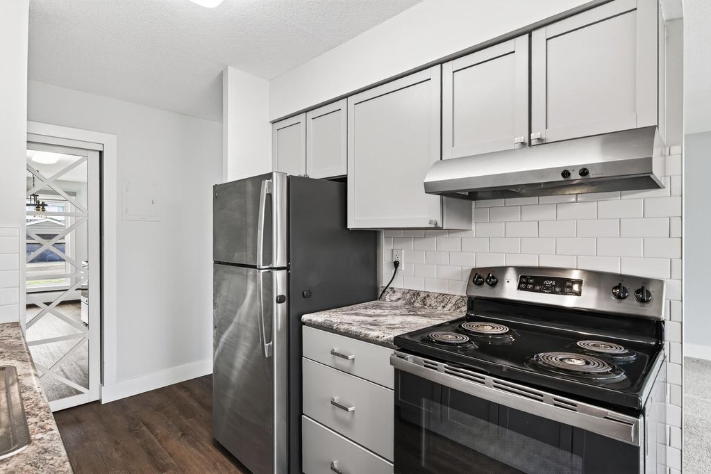 810 6th Street S 1, Hopkins, MN 55343 — photo 2