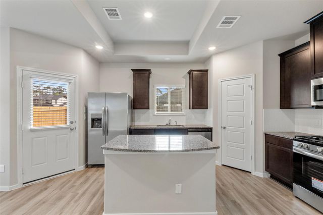 27402 Axis Deer Trail, Magnolia, TX 77354