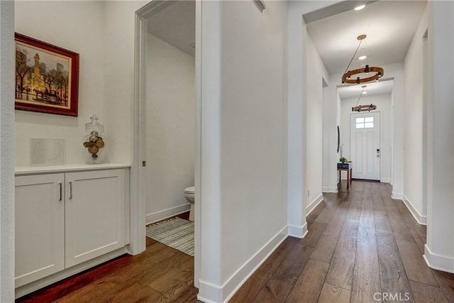 24537 Via Sendero, Valencia, CA 91354