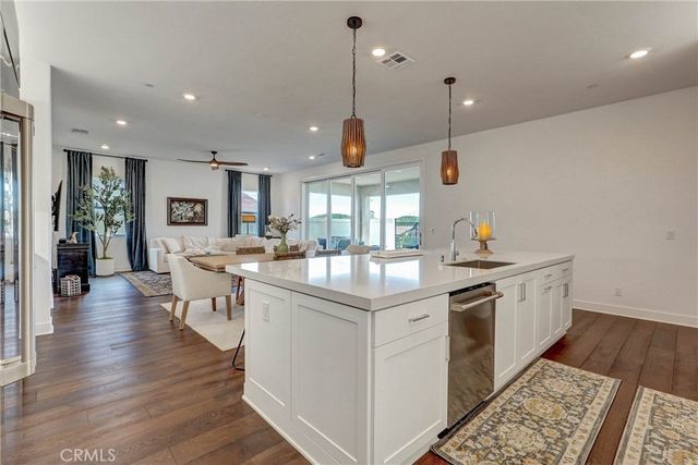 24537 Via Sendero, Valencia, CA 91354