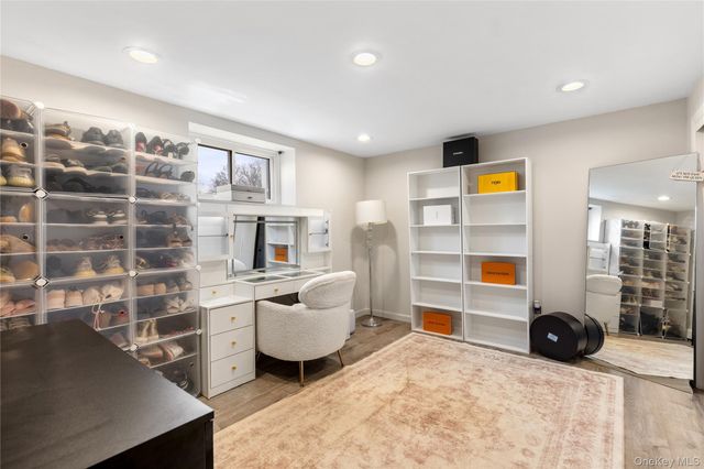 50 Washington Avenue, Glen Head, NY 11545