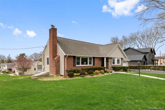 50 Washington Avenue, Glen Head, NY 11545