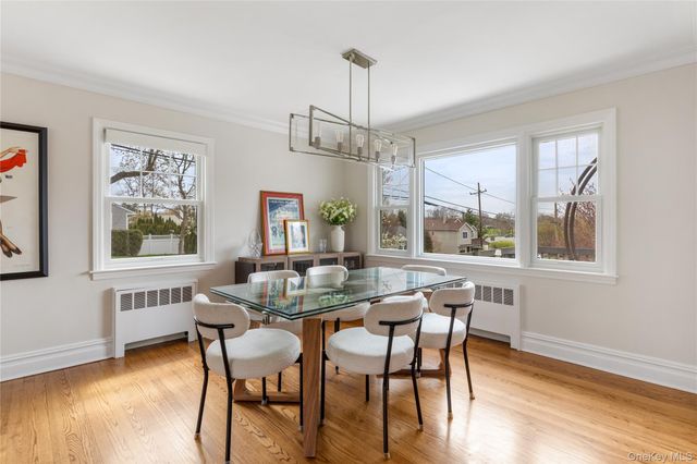 50 Washington Avenue, Glen Head, NY 11545