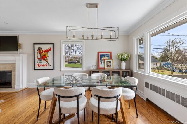 50 Washington Avenue, Glen Head, NY 11545