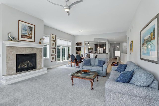 9007 Royal Oaks Circle, Madison, WI 53593