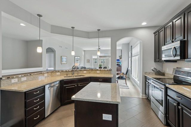 9007 Royal Oaks Circle, Madison, WI 53593
