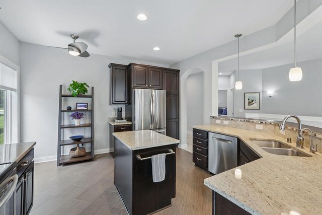 9007 Royal Oaks Circle, Madison, WI 53593