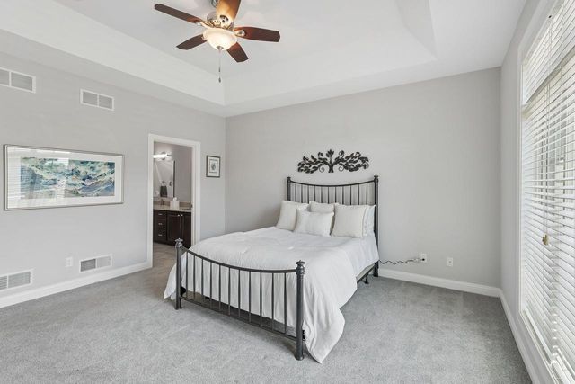 9007 Royal Oaks Circle, Madison, WI 53593