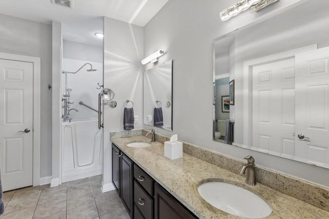 9007 Royal Oaks Circle, Madison, WI 53593