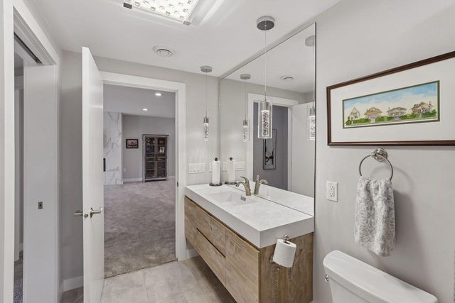 9007 Royal Oaks Circle, Madison, WI 53593