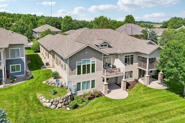 9007 Royal Oaks Circle, Madison, WI 53593