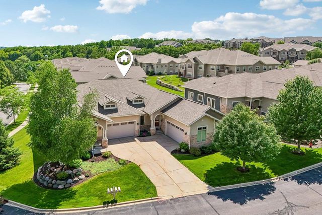 9007 Royal Oaks Circle, Madison, WI 53593