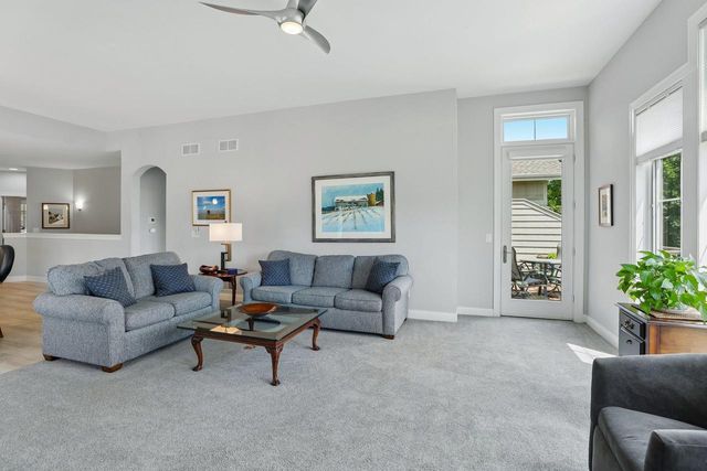 9007 Royal Oaks Circle, Madison, WI 53593