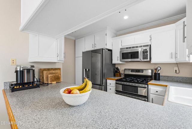 14913 Campus Park Drive B, Moorpark, CA 93021