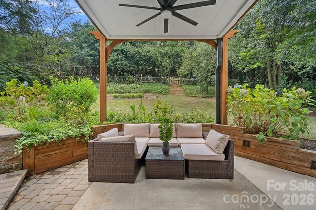 12507 Angel Oak Drive, Huntersville, NC 28078