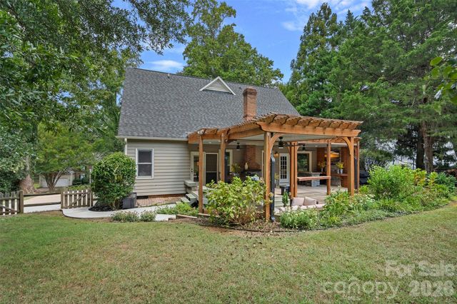 12507 Angel Oak Drive, Huntersville, NC 28078