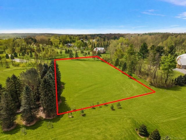 8267 Sandi Lane, Romeo, MI 48065